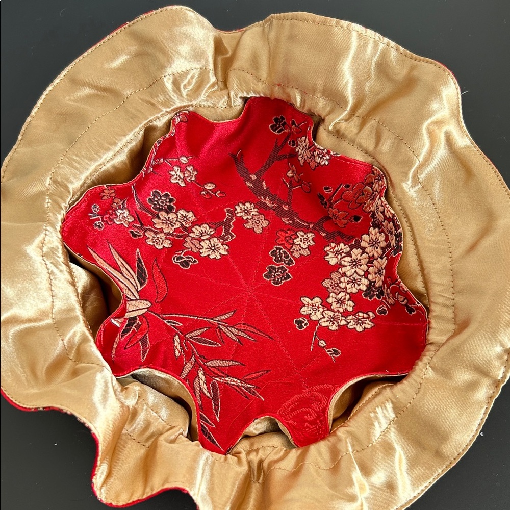 Red Floral Drawstring jewelry Bag - Picture 6 of 6